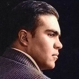 Meet your Posher, Luis